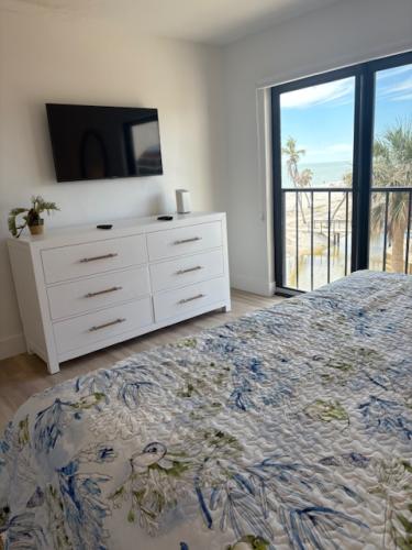 Guest bedroom #1